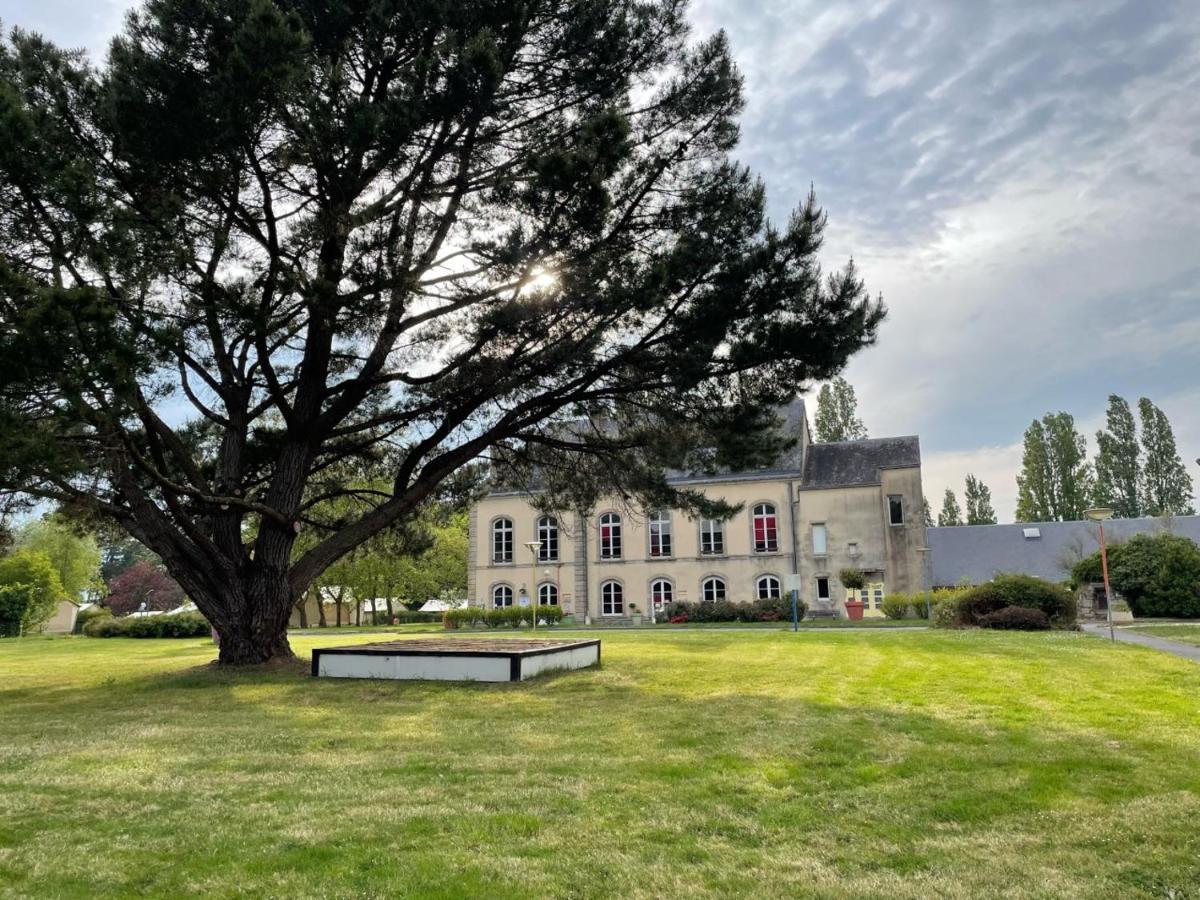 Village Vacances Chateau De Treambert Mesquer Exterior photo